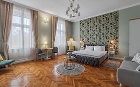 Central Park Rooms